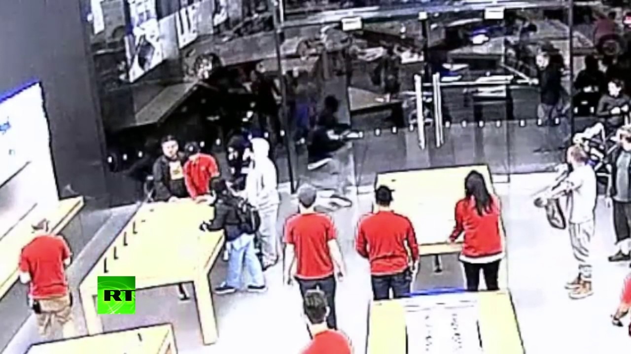 فیلم | لحظه سرقت‌های بزرگ از فروشگاه اپل در سن‌فرانسیسکو