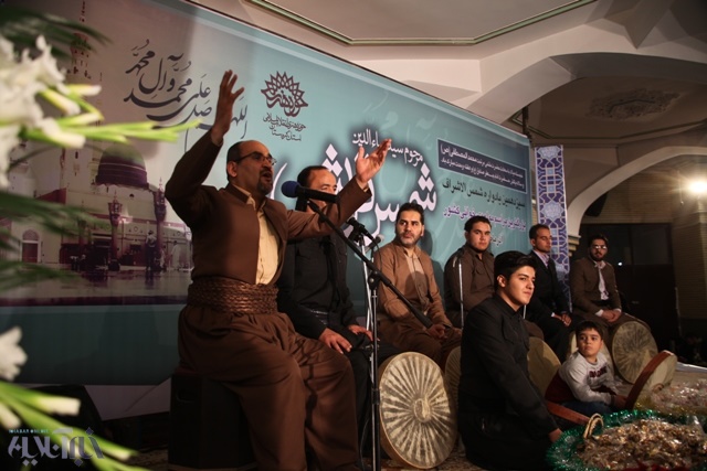 مولودی خوانی؛ آذین بخش برنامه‌های هفته وحدت در کردستان