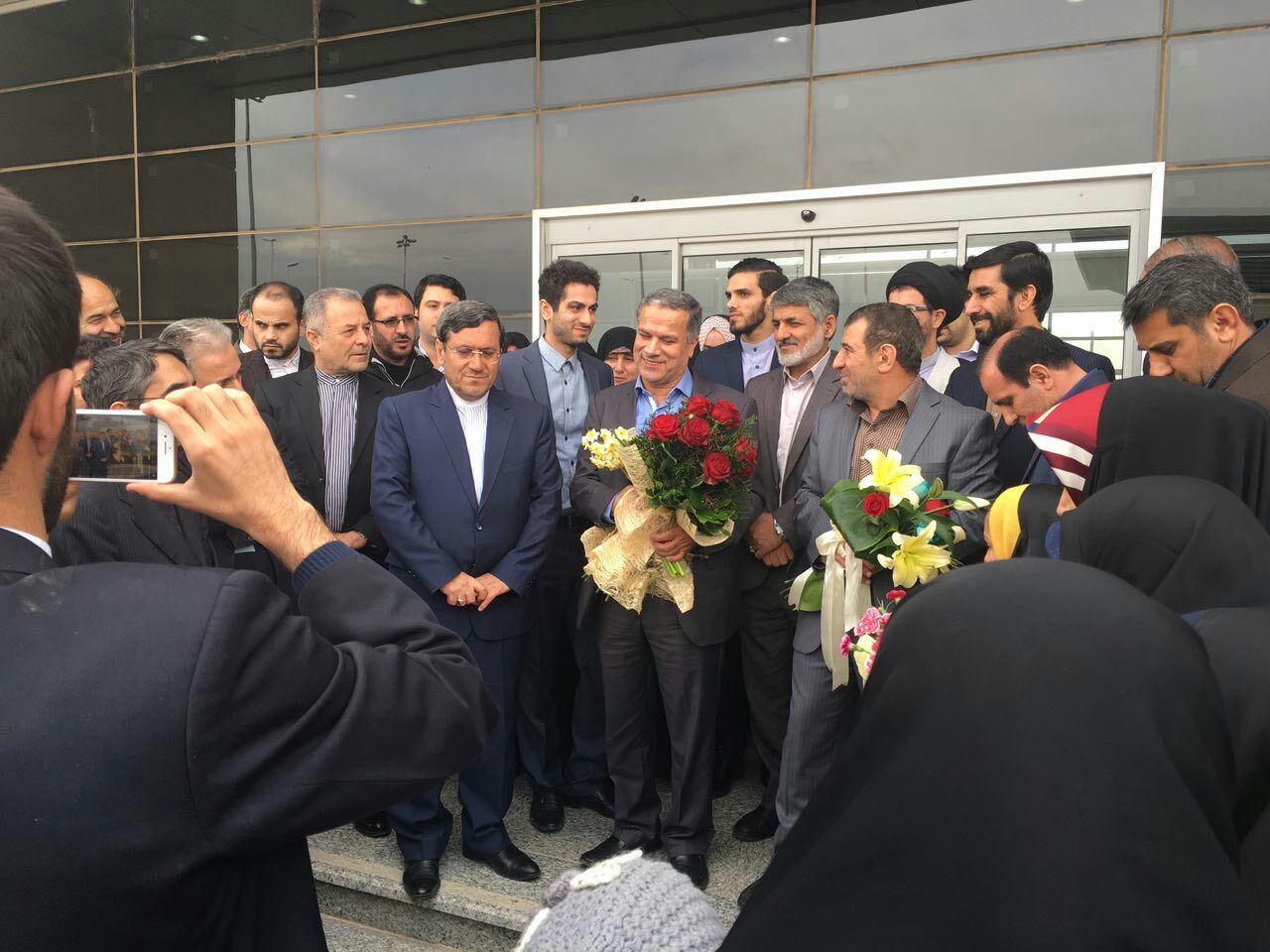 عکس | دو وکیل بازداشت شده ایرانی به تهران بازگشتند عکس | دو وکیل بازداشت شده ایرانی به تهران بازگشتند
