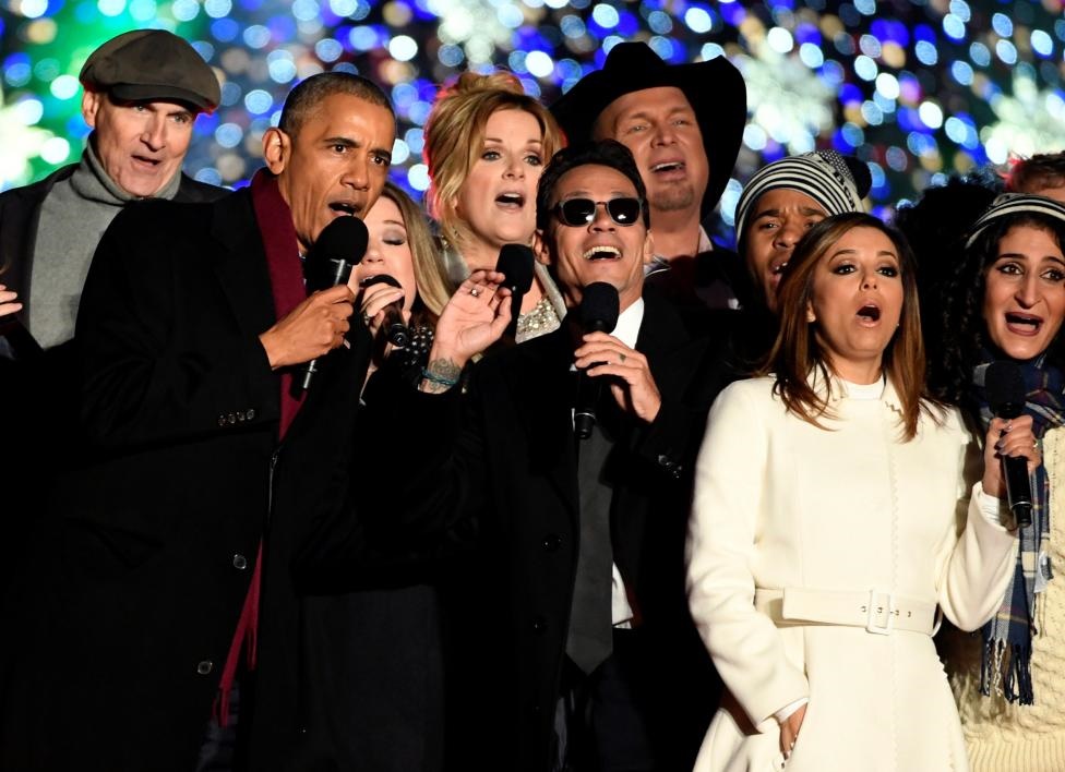 عکس | همخوانی اوباما و مارک آنتونی در جشن ملی درخت کریسمس
