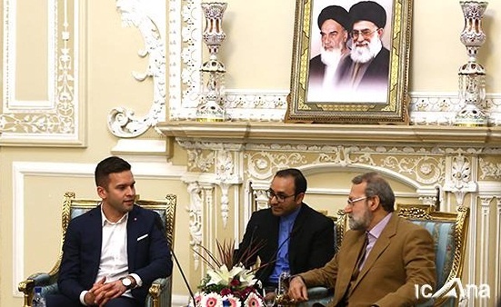 لاریجانی: ثبات و آرامش منطقه و جامعه جهانی تنها از طریق گفت‌وگو قابل پیگیری است