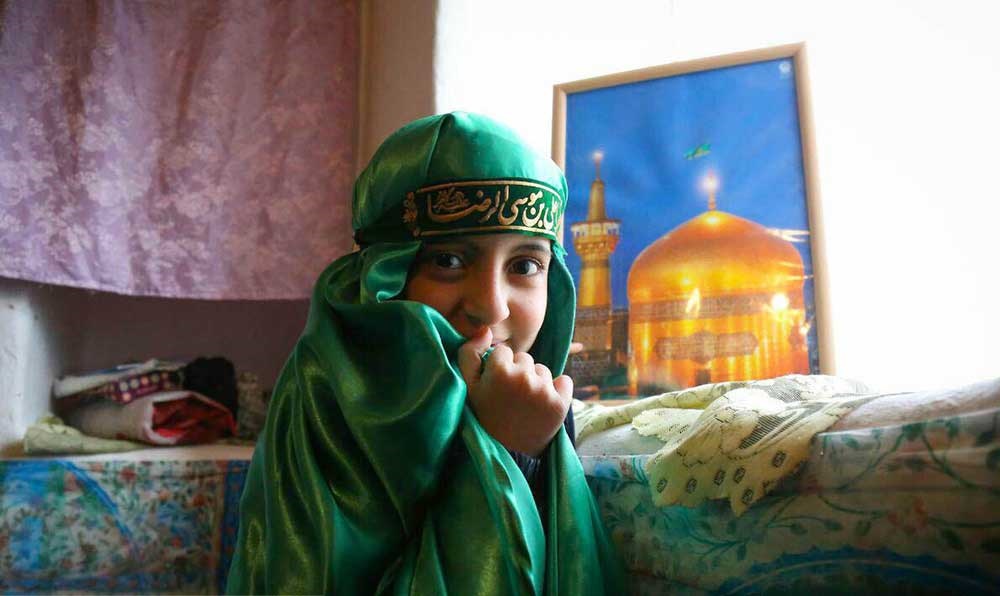 تصاویر | شفای دختر ۱۱ ساله در پیاده روی زائران امام رضا(ع)
