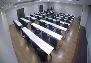مرتب شدن اتاق کار با یک بار کف زدن