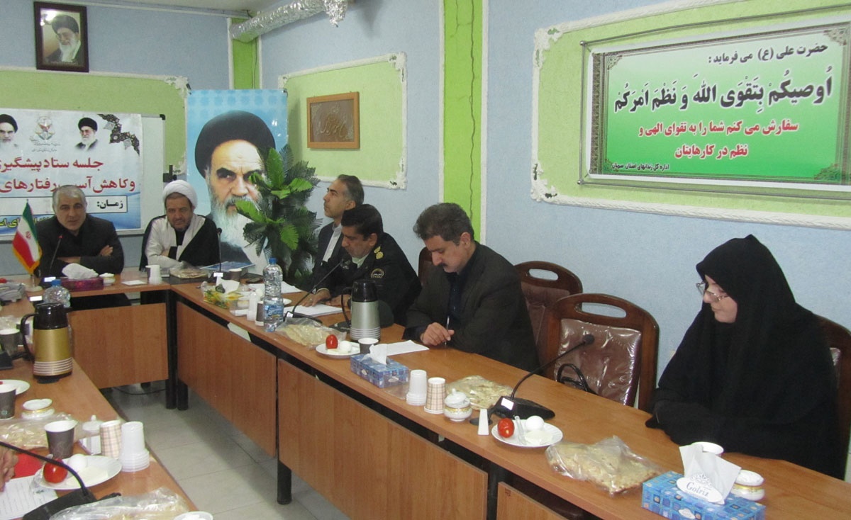 کاهش جمعیت کیفری زندانها از تحمیل هزینههای سنگین بر سازمان جلوگیری میکند کاهش جمعیت کیفری زندانها از تحمیل هزینههای سنگین بر سازمان جلوگیری میکند