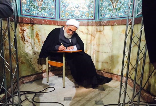 ناظق‌نوری: هر گروهی که پیروز شود،موفقیت ایران و اسلام است
