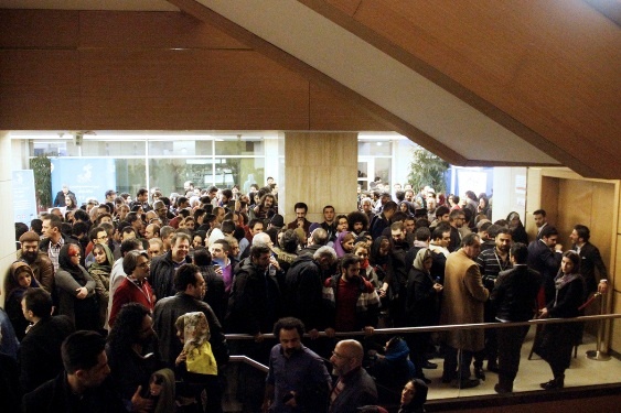 رضا یزدانی و مهدی پاکدل در برج میلاد / حال و هوای کاخ جشنواره فیلم فجر