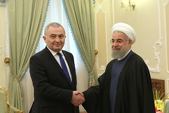 روحانی در دیدار وزیر خارجه رومانی بر ضرورت فعال شدن بخش‌های خصوصی دو کشور تاکید کرد