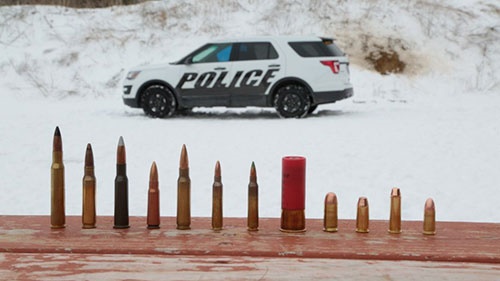 فیلم تست نسل جدید خودروهای ضد گلوله پلیس را ببینید/تعقیب و گریز بدون نگرانی