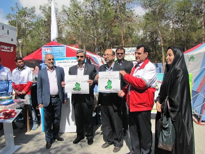 بازدید فرماندار و رئیس ستاد اجرایی خدمات سفر شهرستان سمنان از ارائه خدمات به مسافران نوروزی بازدید فرماندار و رئیس ستاد اجرایی خدمات سفر شهرستان سمنان از ارائه خدمات به مسافران نوروزی