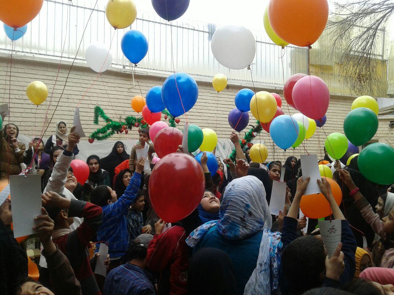 اینجا دروازه غار، جشن سال نوی کودک کار و فقر/ رویاهایی که به آسمان فرستاده شد