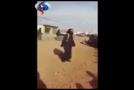 زنانی که داعش پدران و برادران آنها را "نصف" می‌کند