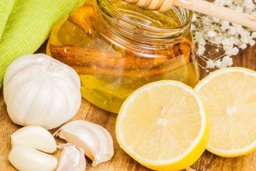 معجزه زردچوبه،ویتامین سی،سیر و عسل برای درمان عفونت خون