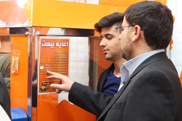 بازدید فرماندار از ستاد اسکان مسافرین نوروزی در شهر سرخه بازدید فرماندار از ستاد اسکان مسافرین نوروزی در شهر سرخه