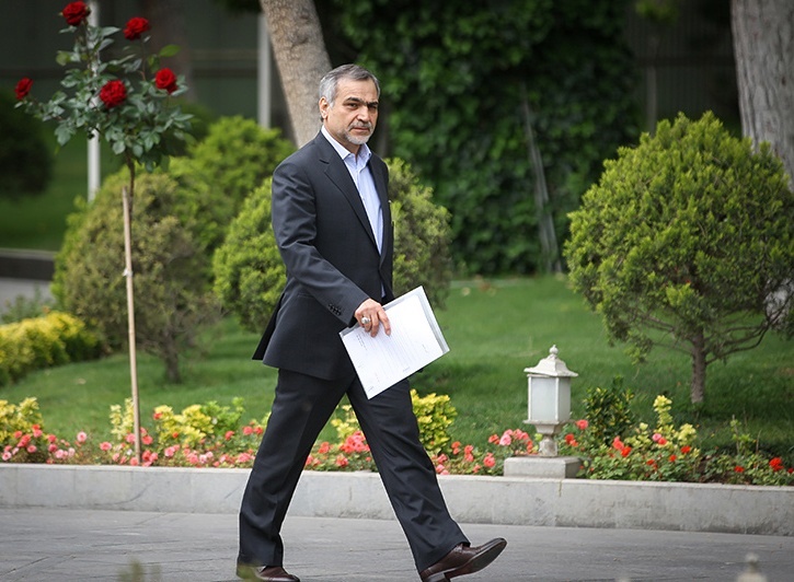 حسین فریدون؛ همپای برادر، در جای برادر، زیر سایه برادر /پروژه ناکام «مشایی‌سازی» منتقدان دولت