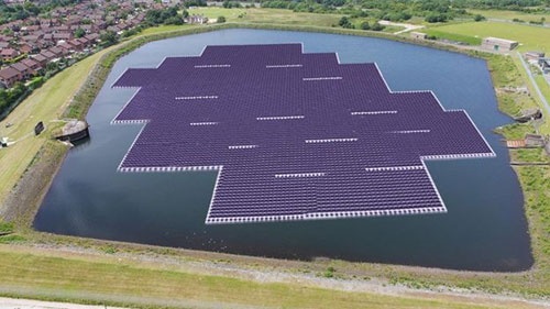 بزرگترین مزرعه خورشیدی اروپا؛شناور روی سطح آب