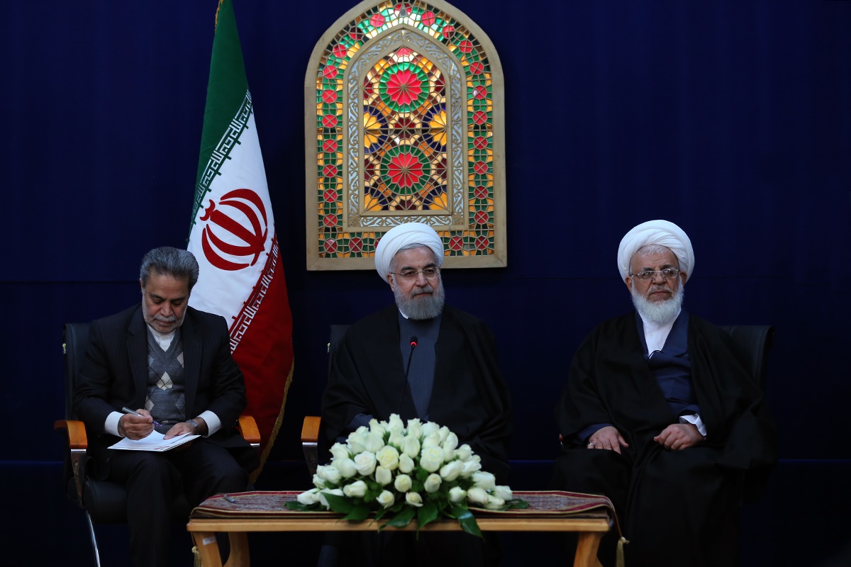 روحانی در نشست خبری در یزد: هدف از اجرای برجام2 رفع معضل بیکاری است