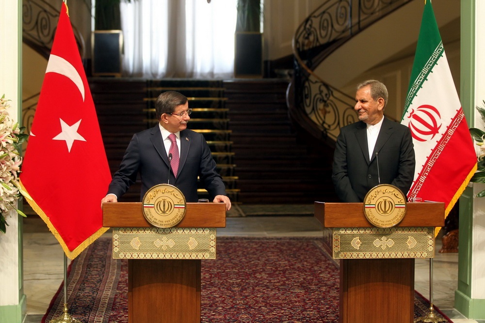 داوداوغلو در دیدار با جهانگیری روابط ایران و ترکیه را به روابط فرانسه و آلمان تشبیه کرد