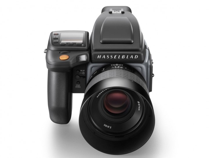 تصاویری از دو دوربین جدید هاسلبلاد برای حرفه‌ای‌ها: 115 و 91 میلیون تومان