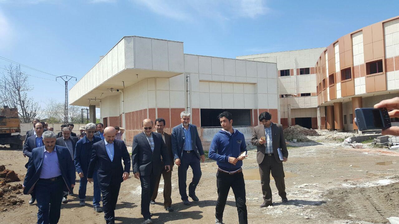 بازدید معاون وزیر راه وشهرسازی از دو بیمارستان درحال ساخت گیلان