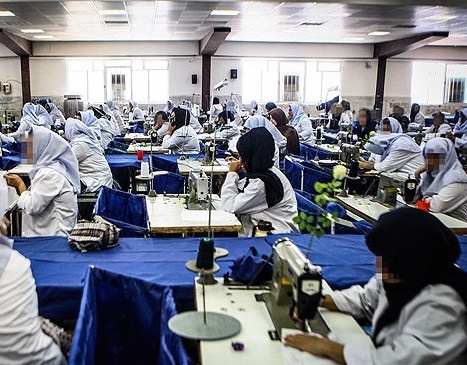 افزایش درصد زنانه شدن مشاغل در بخش خدمات/ مشارکت اقتصادی زنان در سال ۹۴ یک درصد رشد کرد