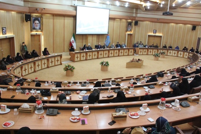 استاندار گیلان : به صادرات اندیشه‌های حقیقی حمایت از بانوان در ایران اسلامی توجه بیشتر کنیم