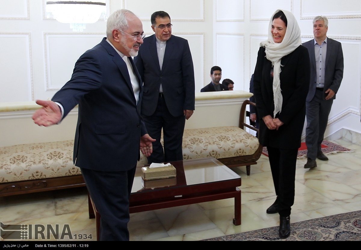 تصاویری از دیدار ظریف و رئیس مجلس سنای بلژیک