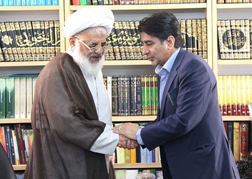 امام جمعه: یزد نیازمند ترسیم افق جدید است/ قطار درون شهر، به زیر زمین منتقل شود