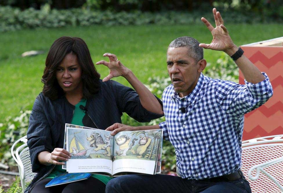 وقتی اوباما و همسرش برای بچه‌ها قصه ترسناک تعریف می‌کنند/ عکس