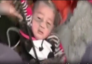 نجات کودک سه ساله از عمق ده متری یک چاه