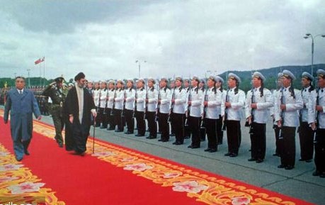 استقبال 27 سال پیش مردم کره شمالی از سفر حضرت آیت الله خامنه‌ای پیونگ‌یانگ