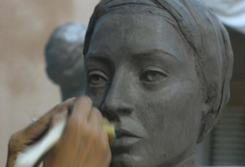 کارگاه آموزشی رایگان مجسمه سازی و سفالگری در رشت