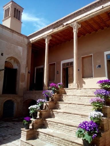 خانه رجبی و طاهری سمنان به سرمایه گذار بخش خصوصی واگذار شدند خانه رجبی و طاهری سمنان به سرمایه گذار بخش خصوصی واگذار شدند