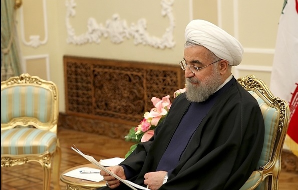 روحانی پس از دریافت استوارنامه‌ سفرا؛ایران از گسترش روابط استقبال می‌کند