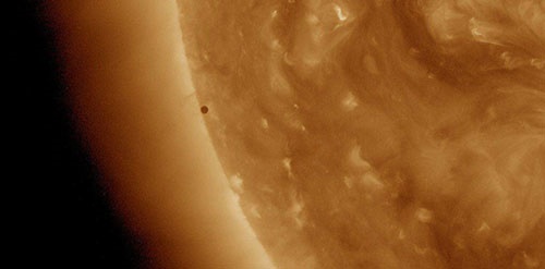 فیلم خارق‌العاده ناسا از نماهای مختلف ثبت شده گذر عطارد از مقابل خورشید