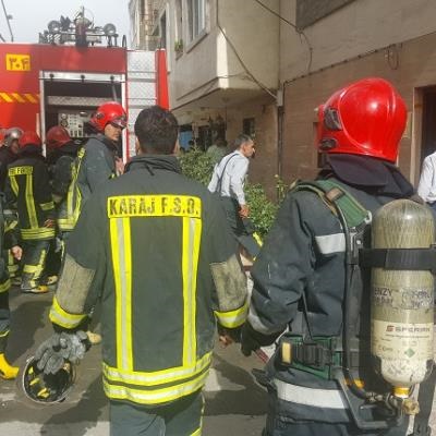 با تلاش آتش نشانان کرجی؛ 4 شهروند کرجی از حادثه حریق جان سالم به در بردند