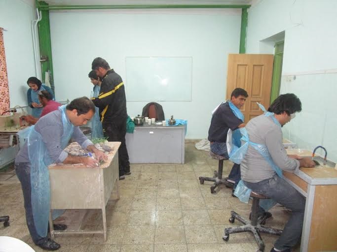 نخستین دوره کاردانش تراش سنگ‌های قیمتی در استان سمنان برگزار شد