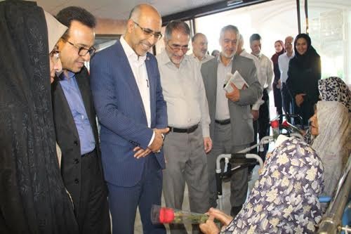 سالمندان بیشتر نیازمند درک عاطفی هستند سالمندان بیشتر نیازمند درک عاطفی هستند
