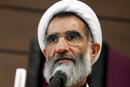 خطیب جمعه شهرکرد:برخی از جوانان از انقلابیون سابق انقلابی تر هستند خطیب جمعه شهرکرد:برخی از جوانان از انقلابیون سابق انقلابی تر هستند