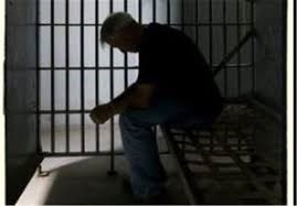برای 20 میلیون ریال پیرمرد 63 ساله همدانی راهی زندان شد