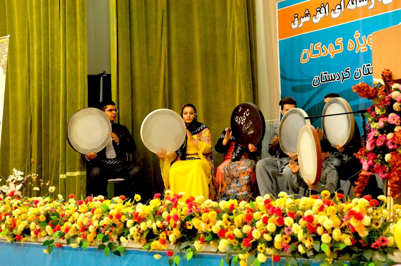 مراسم افتتاحیه اولین دوره توانمندسازی موسسه افق برگزار شد/ گامی بلند برای توسعه فرهنگی کردستان مراسم افتتاحیه اولین دوره توانمندسازی موسسه افق برگزار شد/ گامی بلند برای توسعه فرهنگی کردستان