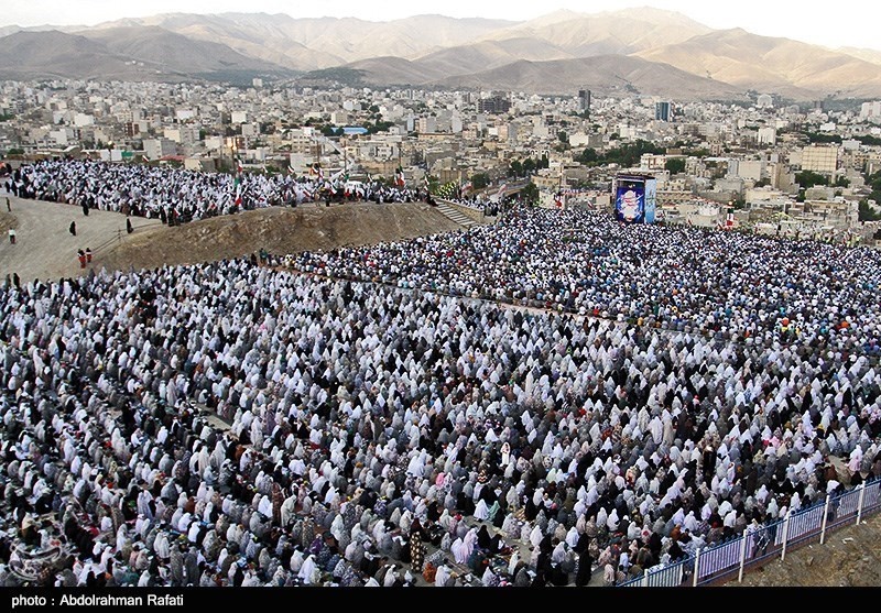 در آینده شاهد اقامه نماز 100 هزار نفری در مصلی همدان خواهیم بود