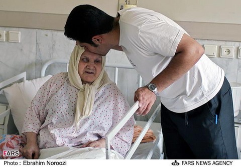 تامین 75 درصد از هزینه‌های مرکز سالمندان سنندج از محل مشارکت های مردمی