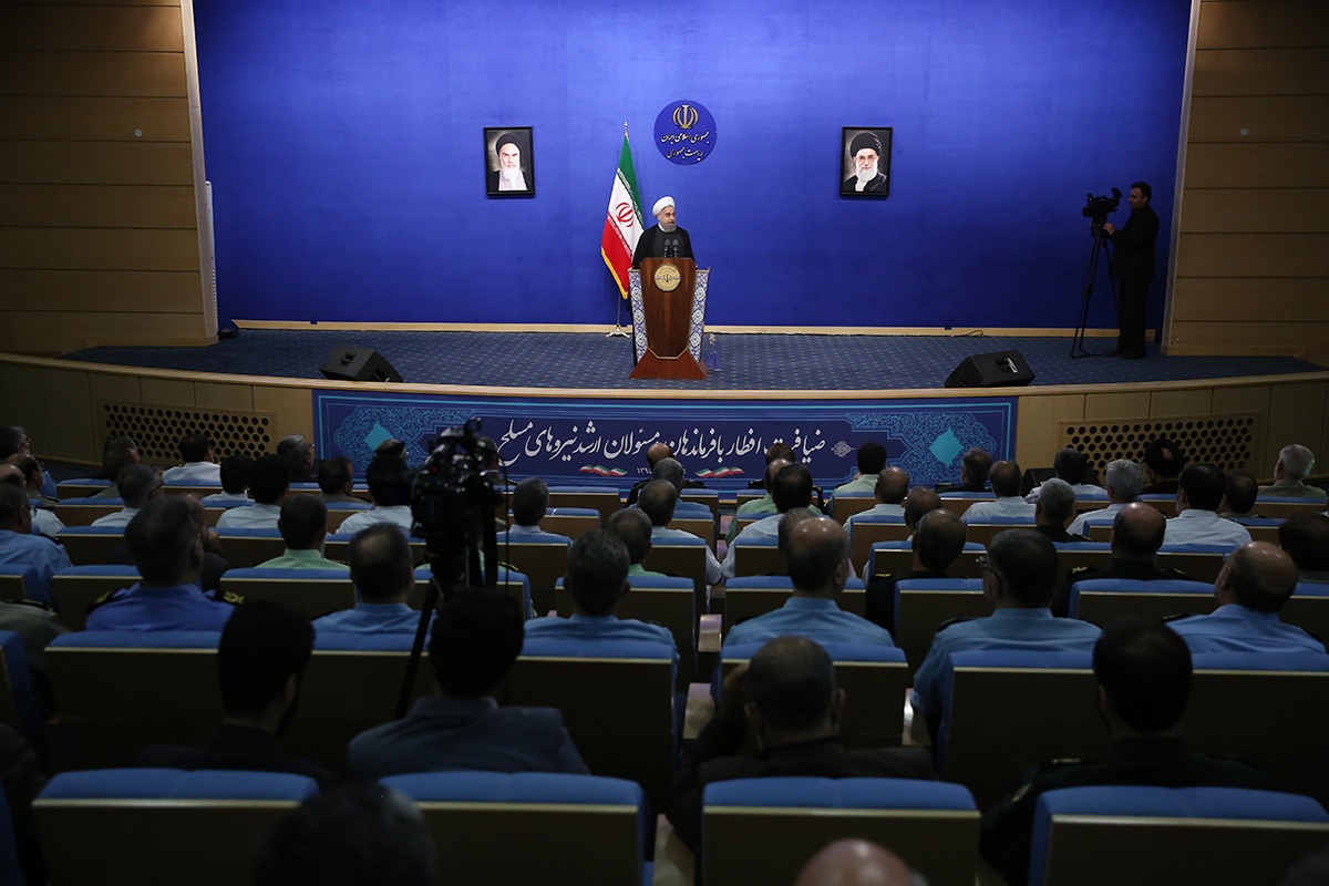روحانی: به فکر تجاوز نیستیم اما در دفاع مقتدرانه مصمم هستیم /نیروهای مسلح محبوب مردم هستند