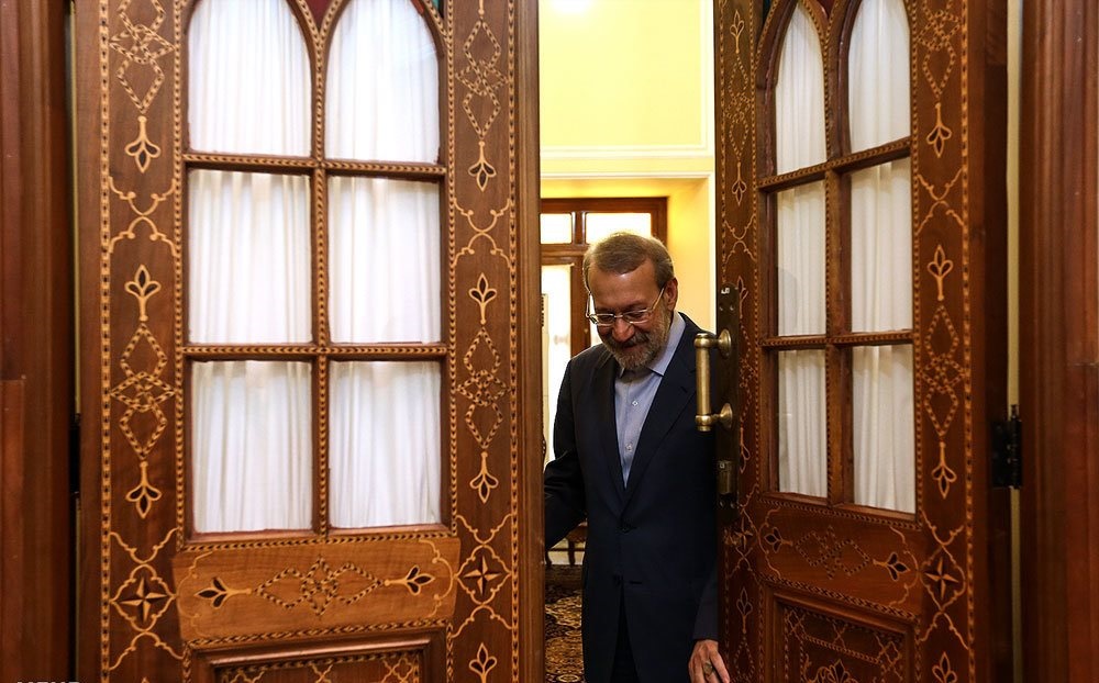 زمین بازی علی لاریجانی؛ پاس، سانتر و گل به موقع /آیت‌الله زاده فیلسوف، لنگر وحدت اصولگرایان می‌شود؟