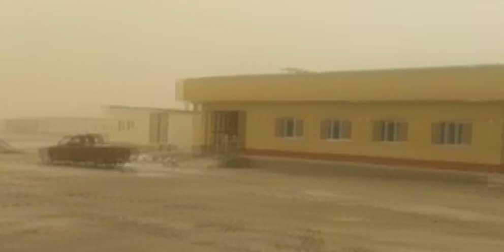 طوفان شن در ۲۷ شهر و روستای سیستان و بلوچستان/ ۲ هزار  ماسک و ۹۵۶ بسته غذایی میان هموطنان پخش شد