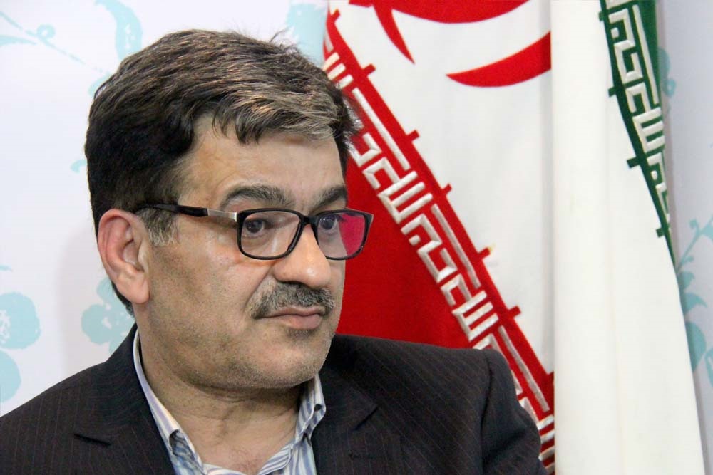 تقدیر انجمن خوشنویسان ایران از مدیرکل فرهنگ و ارشاد اسلامی گیلان