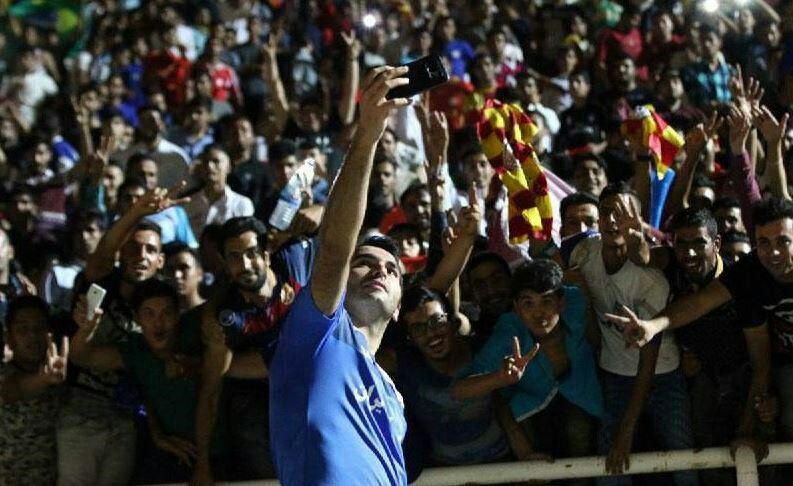 سلفی پورقاز با هواداران استقلال خوزستان