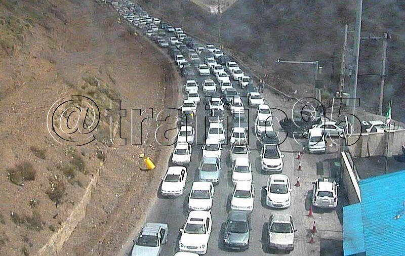 ترافیک سنگین در آزاد راه کرج-تهران و قزوین-کرج/ بارش باران در گیلان و مازندران
