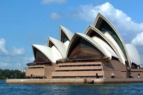 بیش از 150 میلیون دلار برای بازسازی مشهورترین بنای استرالیا