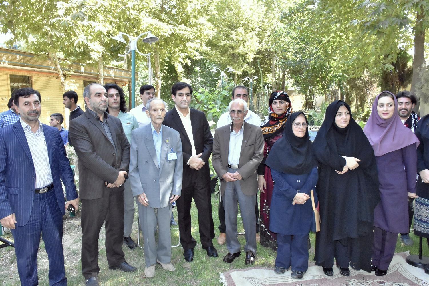 آیین جشن،مولودی‌خوانی و بازدید مدیران بهزیستی از سرای سالمندان